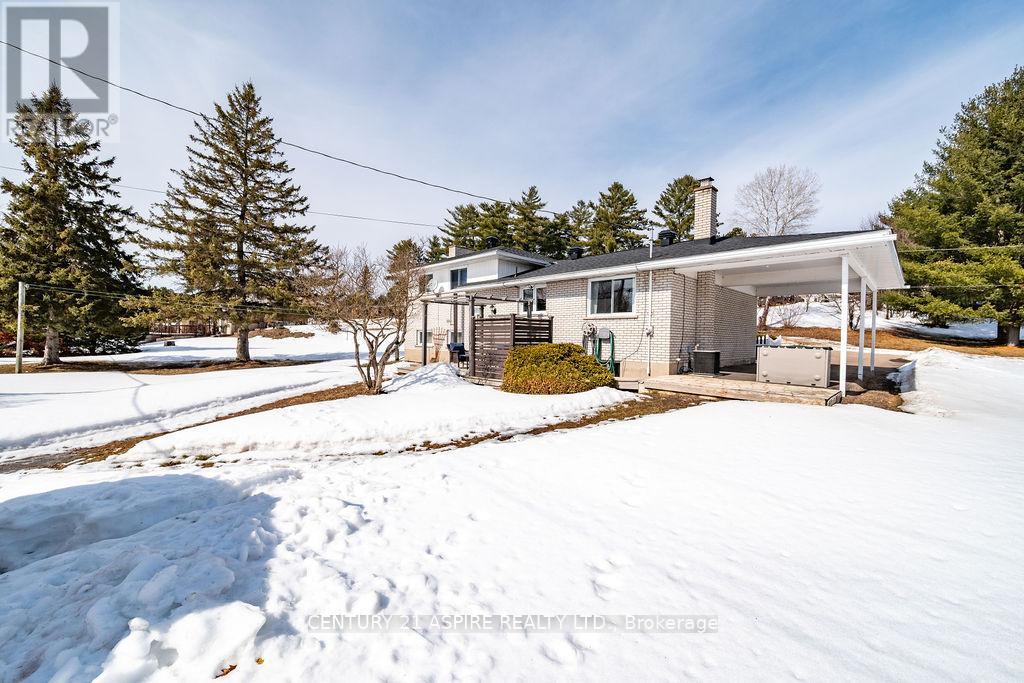 631 Birch Street, Petawawa, Ontario  K8A 7K7 - Photo 7 - X12940264