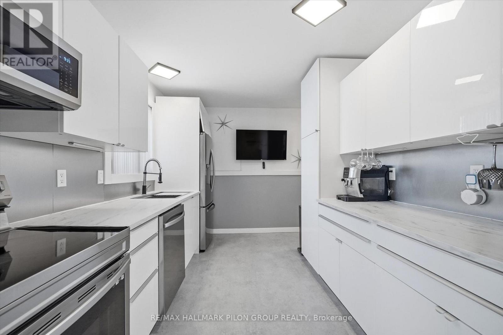 1456 Prestone Drive, Ottawa, Ontario  K1E 1M4 - Photo 7 - X12940242