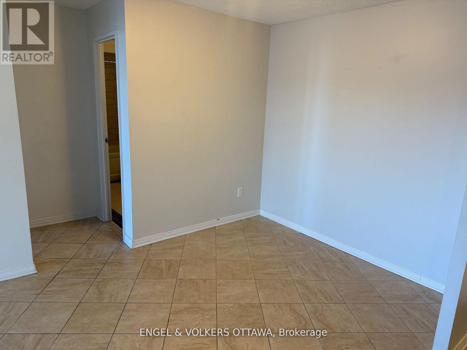 2209 - 1081 Ambleside Drive, Ottawa, Ontario  K2B 8C8 - Photo 9 - X12940262