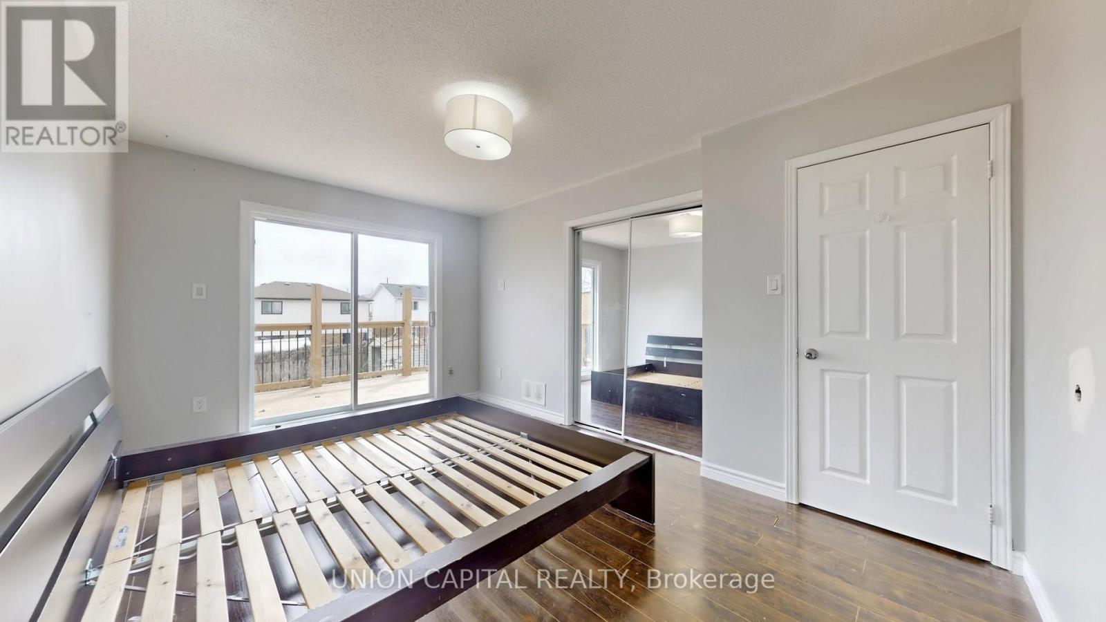 9 Fenwick Avenue, Clarington, Ontario  L1C 4R6 - Photo 8 - E12940178