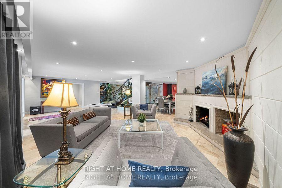 40 Heathview Avenue, Toronto, Ontario  M2K 2C1 - Photo 13 - C12798824