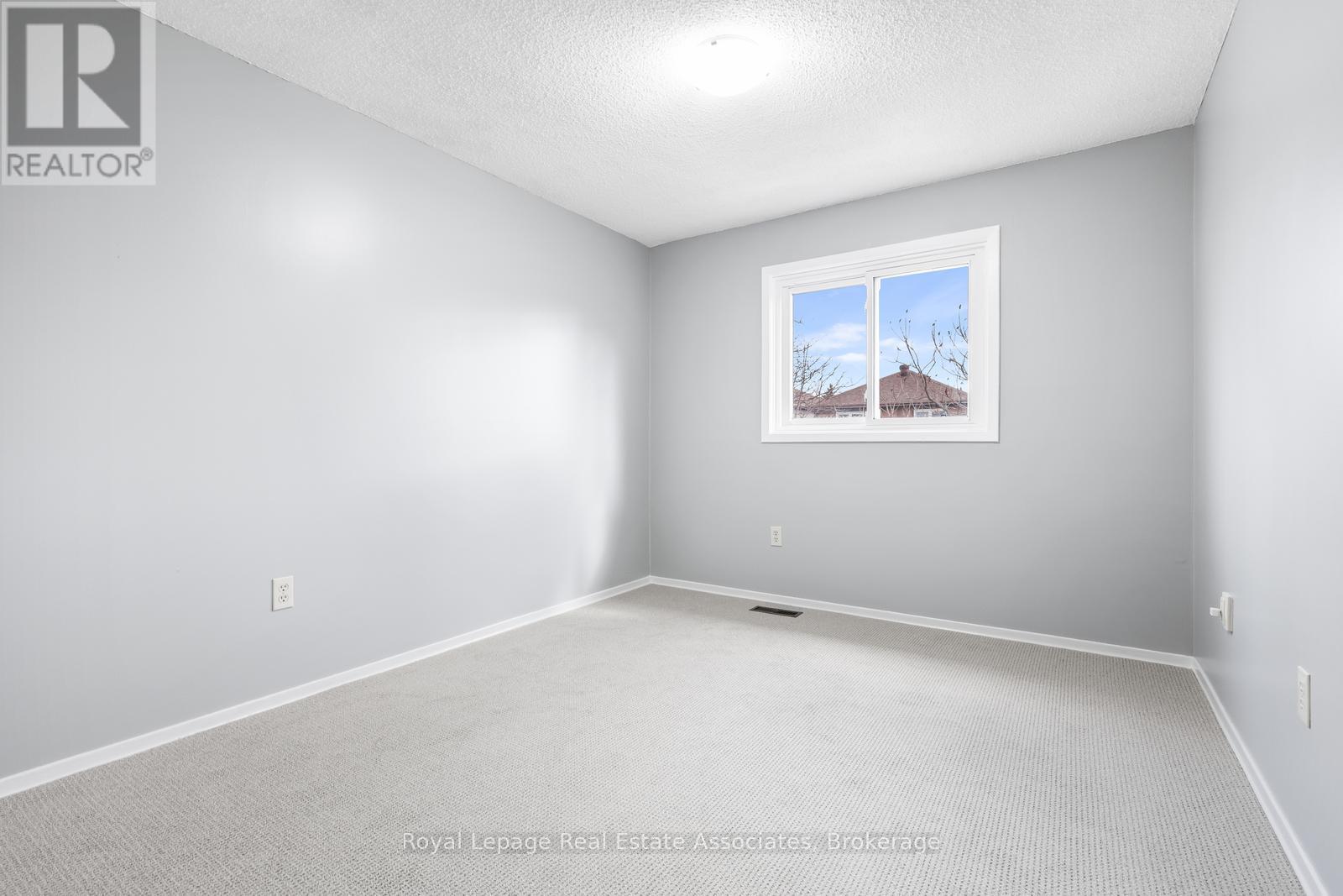 81 Lund Street, Richmond Hill, Ontario  L4C 5V3 - Photo 27 - N12879698