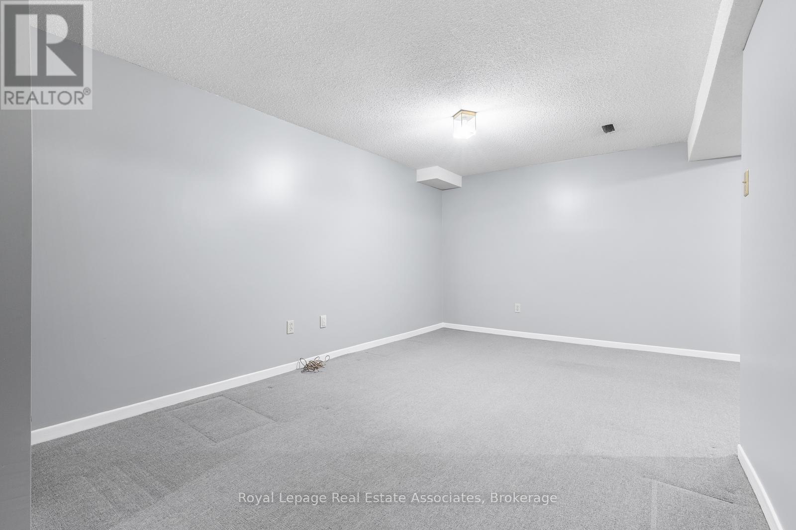 81 Lund Street, Richmond Hill, Ontario  L4C 5V3 - Photo 32 - N12879698