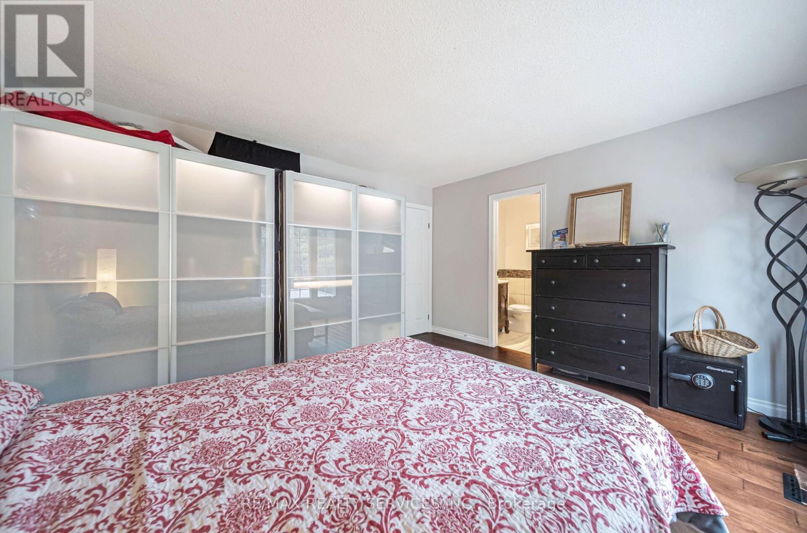 96 Royal Palm Drive, Brampton, Ontario  L6Z 1P7 - Photo 22 - W12934748