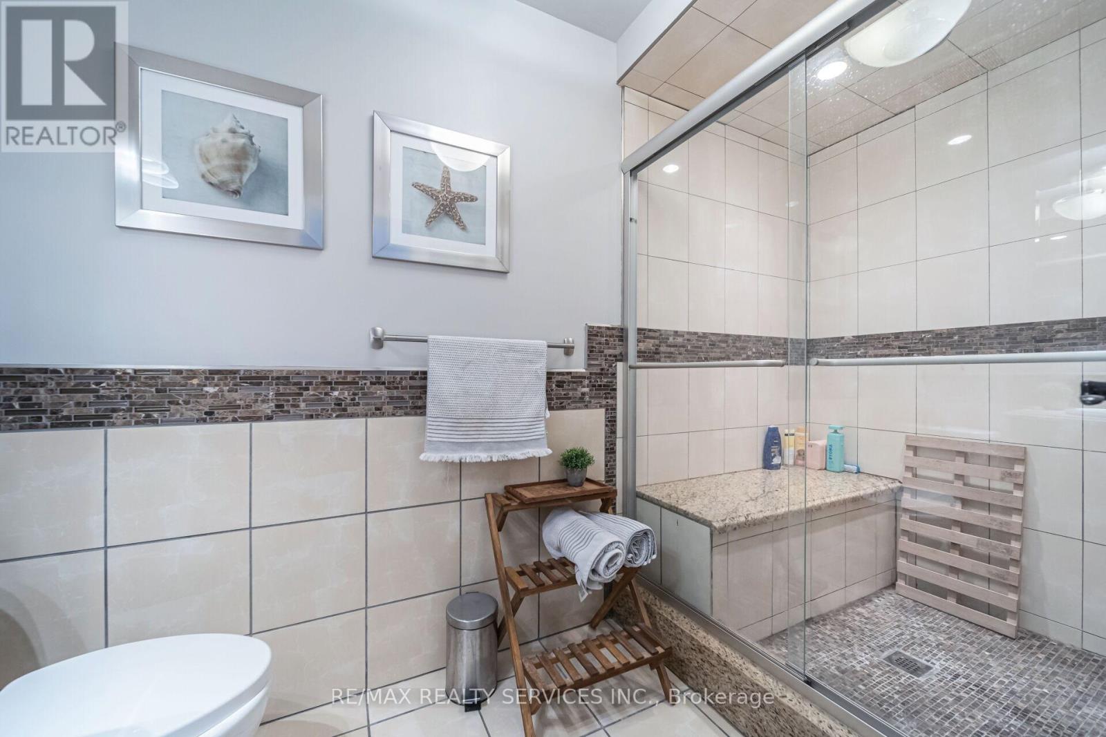 96 Royal Palm Drive, Brampton, Ontario  L6Z 1P7 - Photo 24 - W12934748