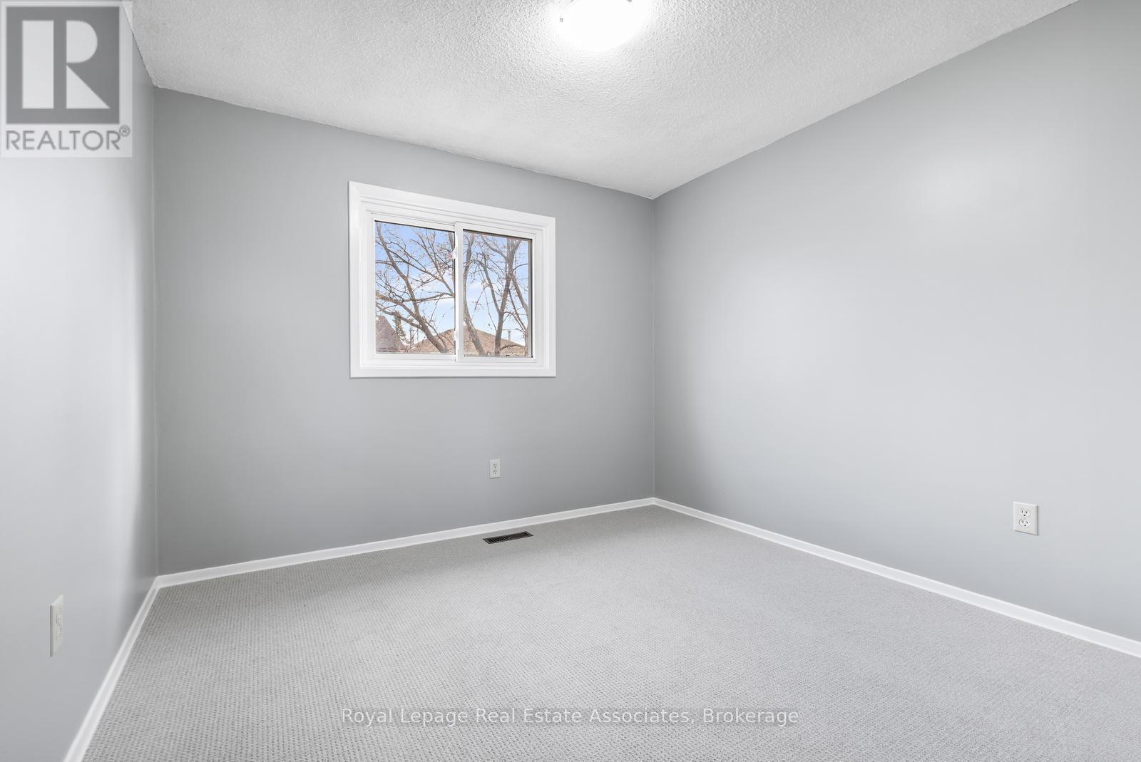 81 Lund Street, Richmond Hill, Ontario  L4C 5V3 - Photo 29 - N12879698