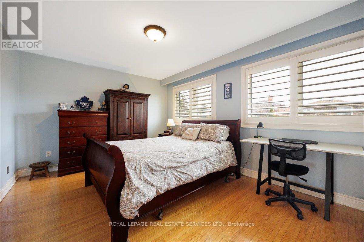 91 Macleod Street, Toronto, Ontario  M6L 2M8 - Photo 28 - W12939706