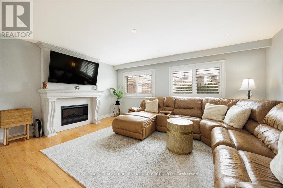 91 Macleod Street, Toronto, Ontario  M6L 2M8 - Photo 22 - W12939706