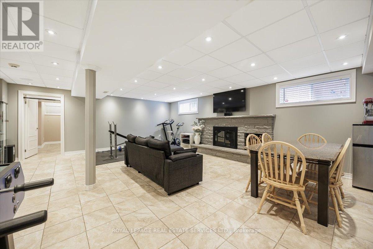 91 Macleod Street, Toronto, Ontario  M6L 2M8 - Photo 30 - W12939706