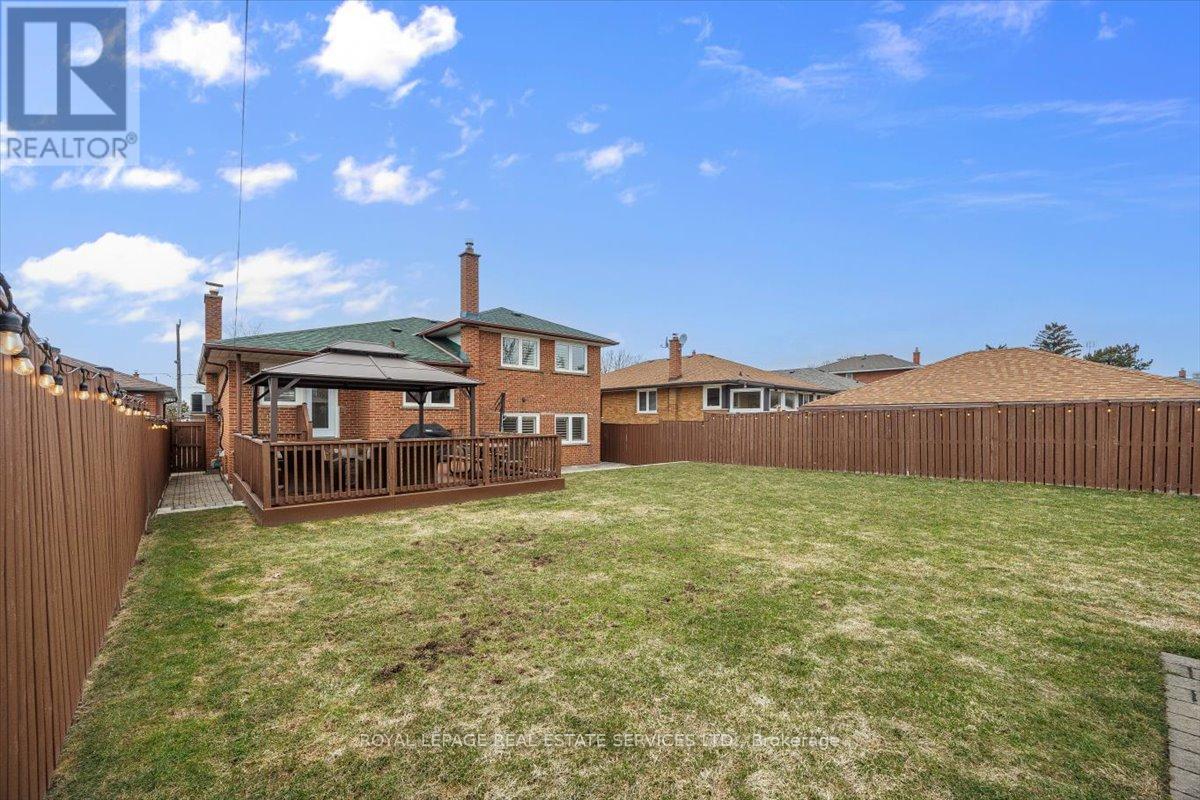 91 Macleod Street, Toronto, Ontario  M6L 2M8 - Photo 38 - W12939706