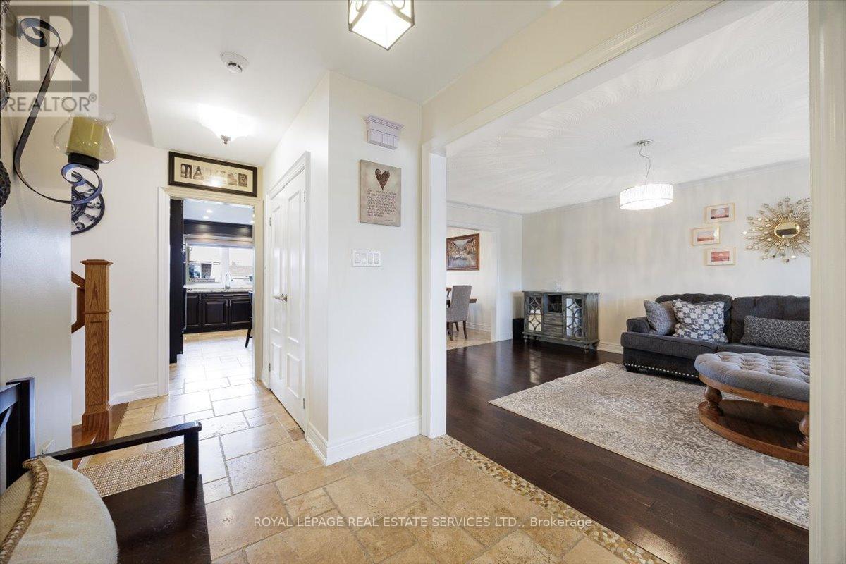 91 Macleod Street, Toronto, Ontario  M6L 2M8 - Photo 9 - W12939706