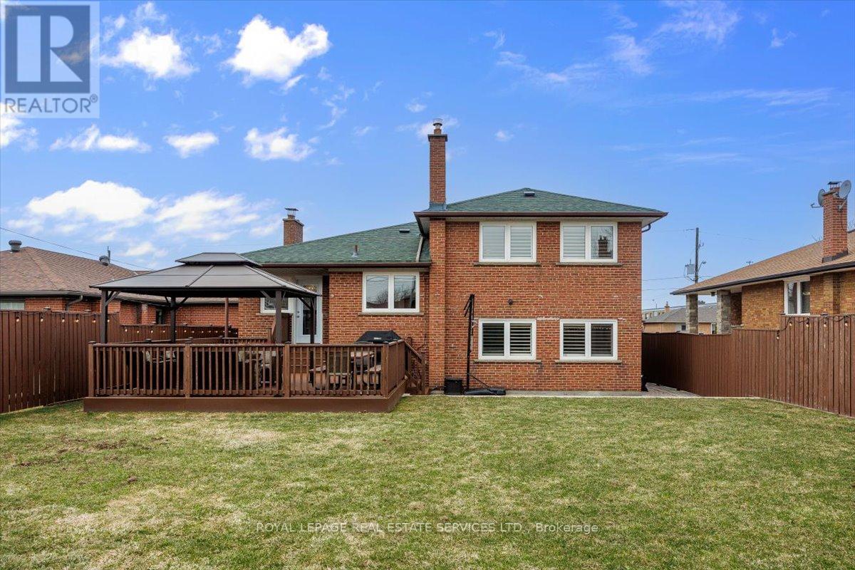 91 Macleod Street, Toronto, Ontario  M6L 2M8 - Photo 37 - W12939706