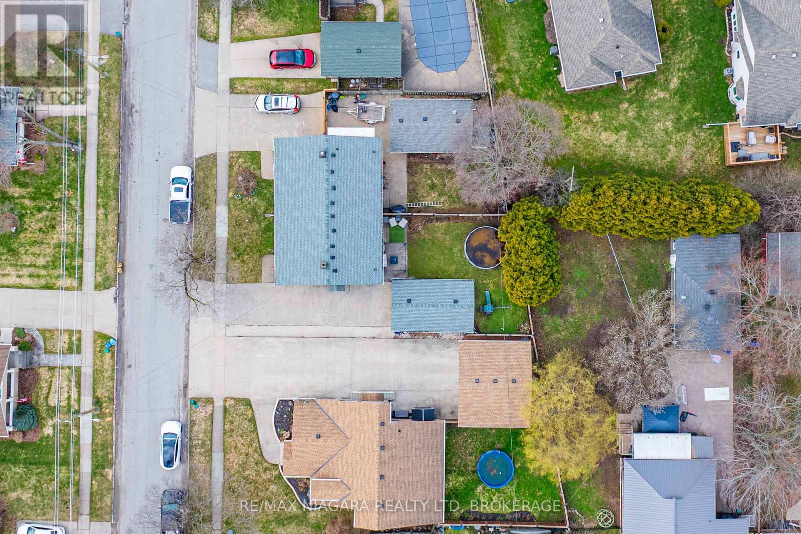 8102 Lamont Avenue, Niagara Falls (Chippawa), Ontario  L2G 6V5 - Photo 33 - X12940196