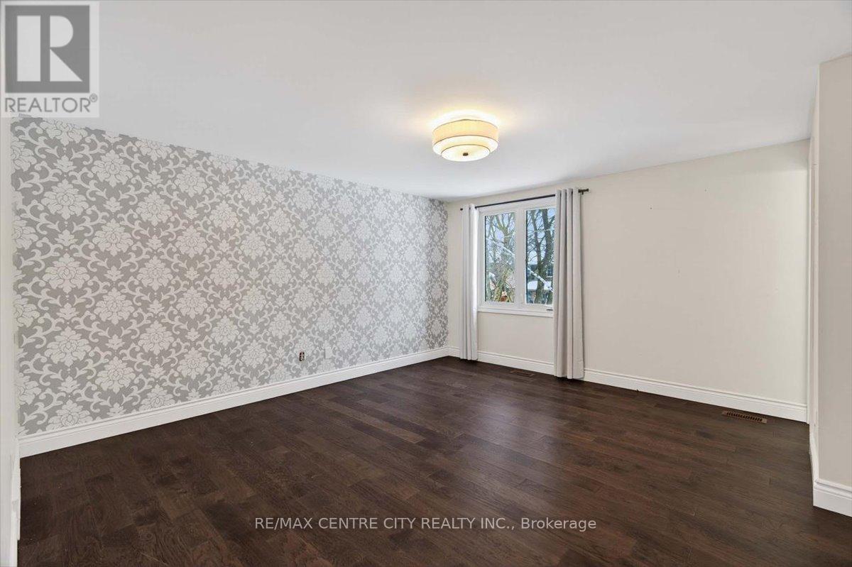 Photo 22 of 46 for 45 Chaucer Road