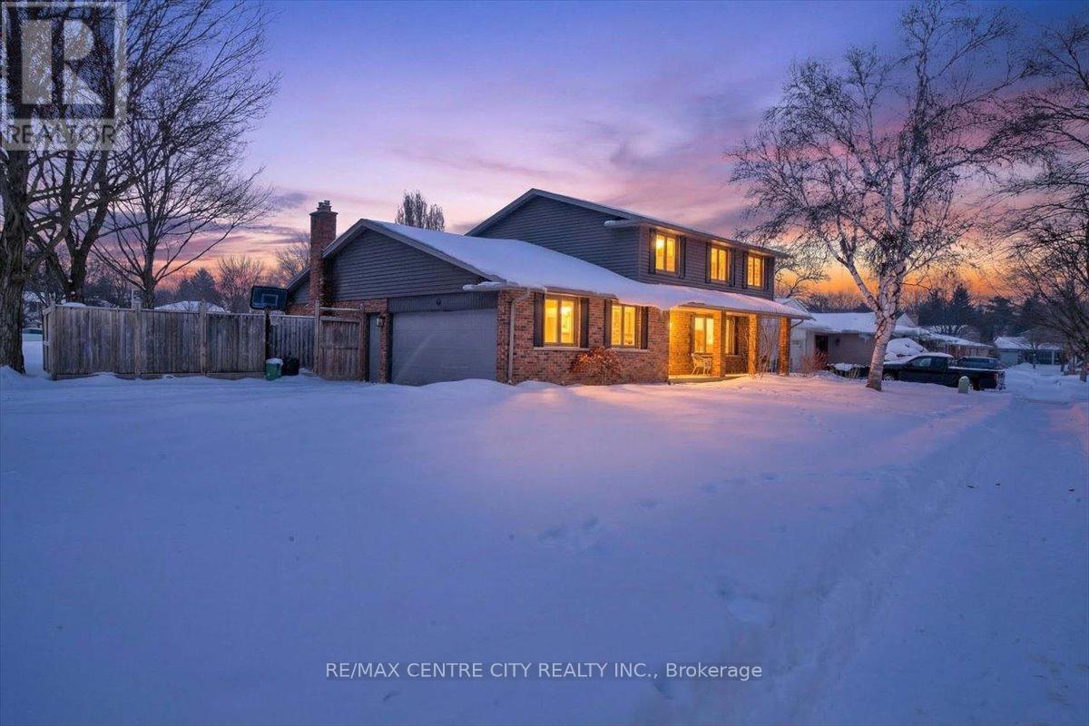 Photo 34 of 46 for 45 Chaucer Road