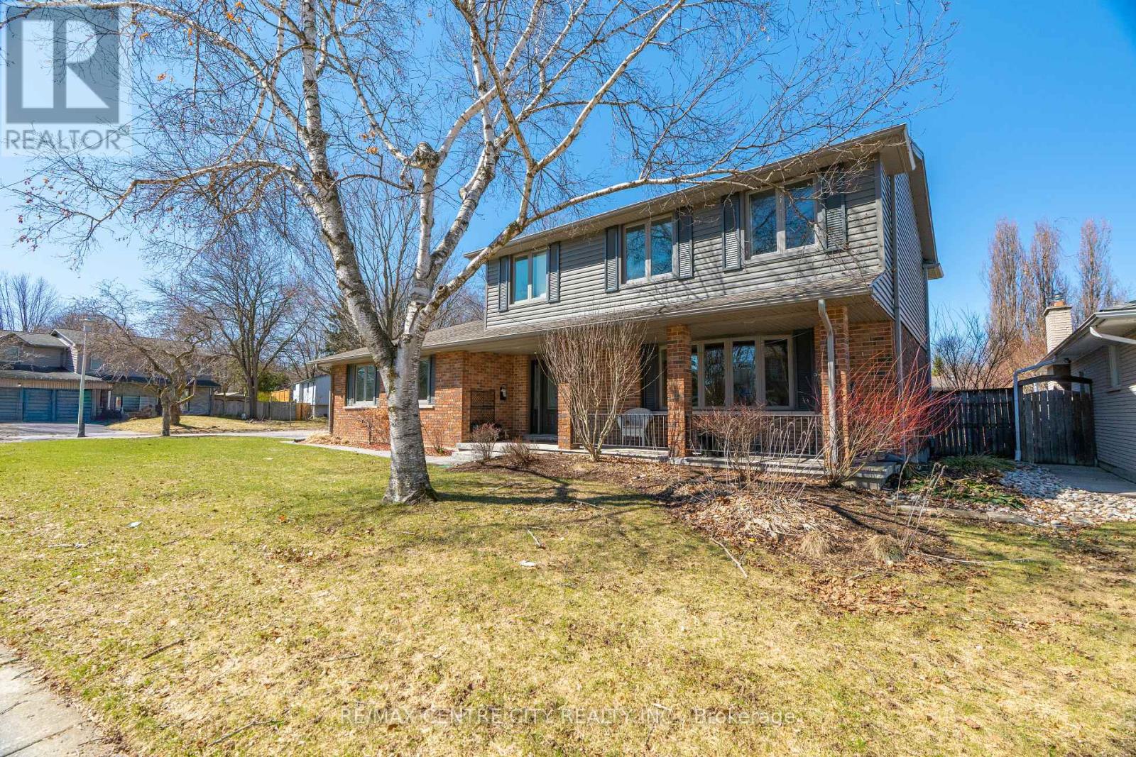 45 Chaucer Road, London South, Ontario  N6K 1V4 - Photo 3 - X12761752