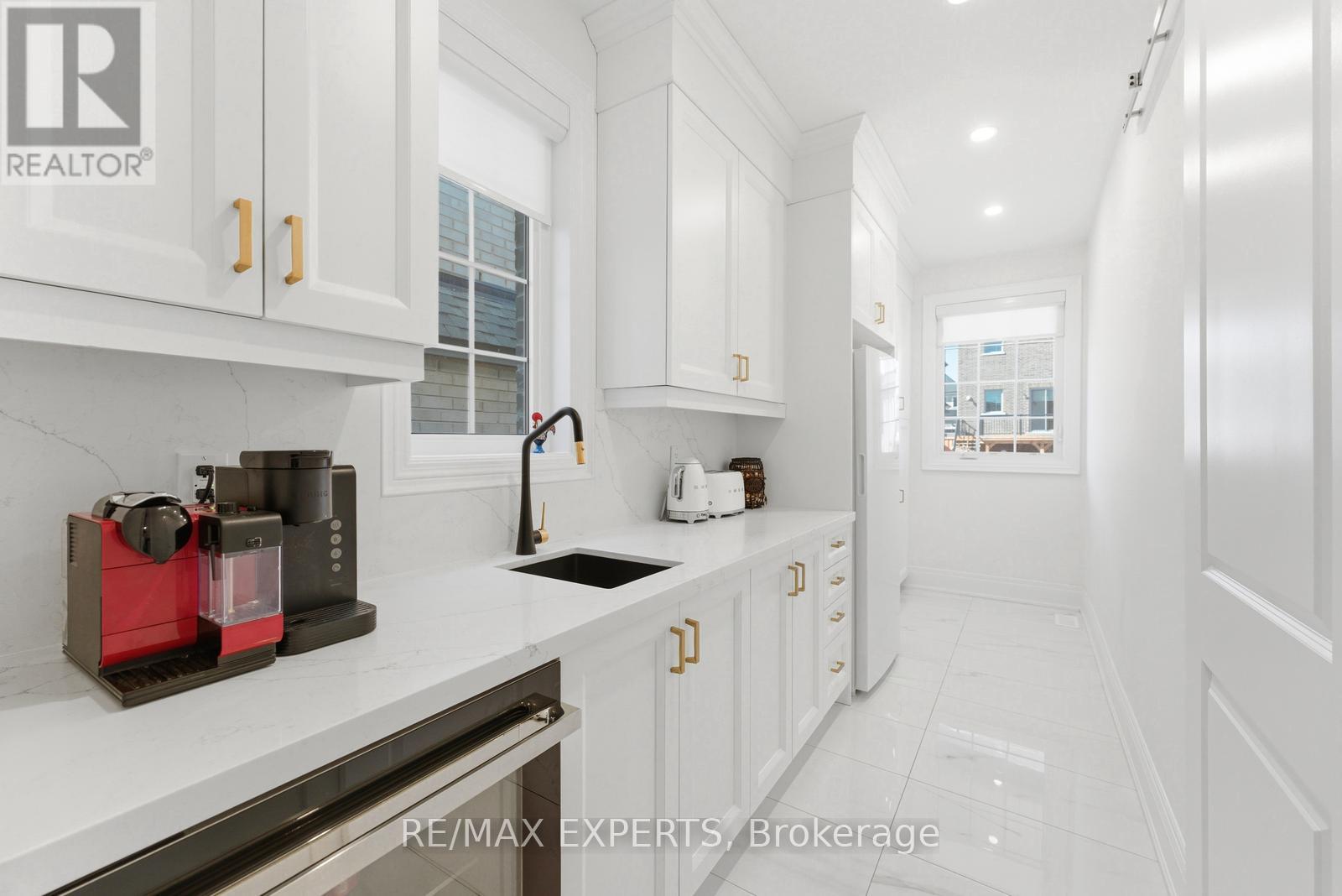 54 Winthrop Crescent, Vaughan (Vellore Village), Ontario  L3L 0E5 - Photo 17 - N12940190