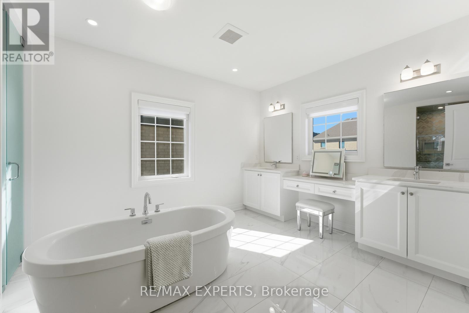 54 Winthrop Crescent, Vaughan (Vellore Village), Ontario  L3L 0E5 - Photo 25 - N12940190