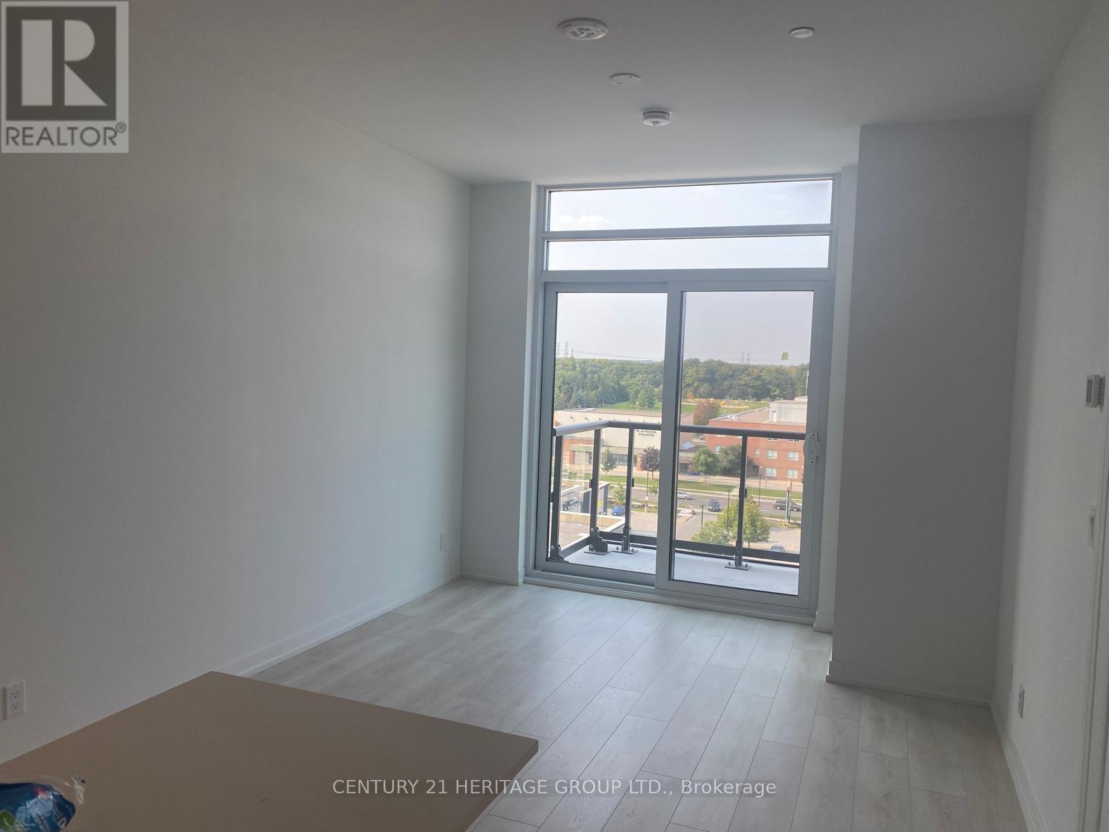 803 - 8 Beverley Glen Boulevard, Vaughan, Ontario  L4K 0L5 - Photo 13 - N12940268