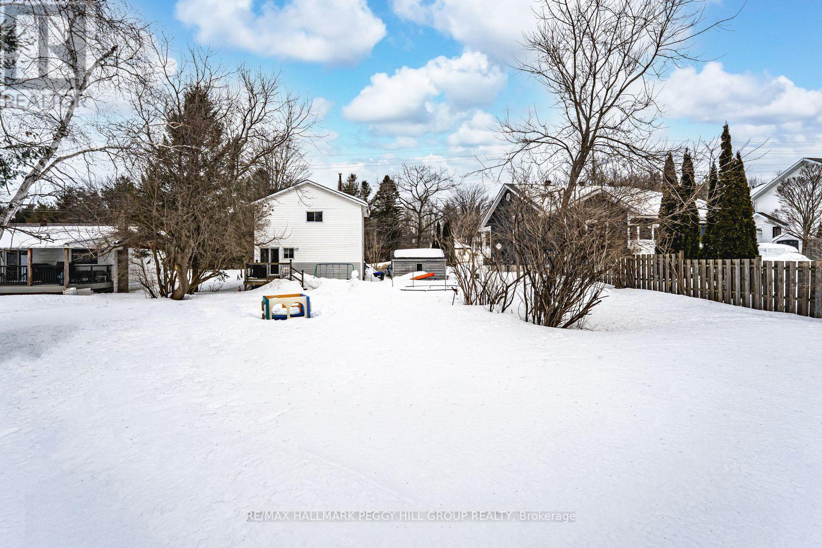 2 - 126 Robert Street E, Penetanguishene, Ontario  L9M 1J2 - Photo 14 - S12940164