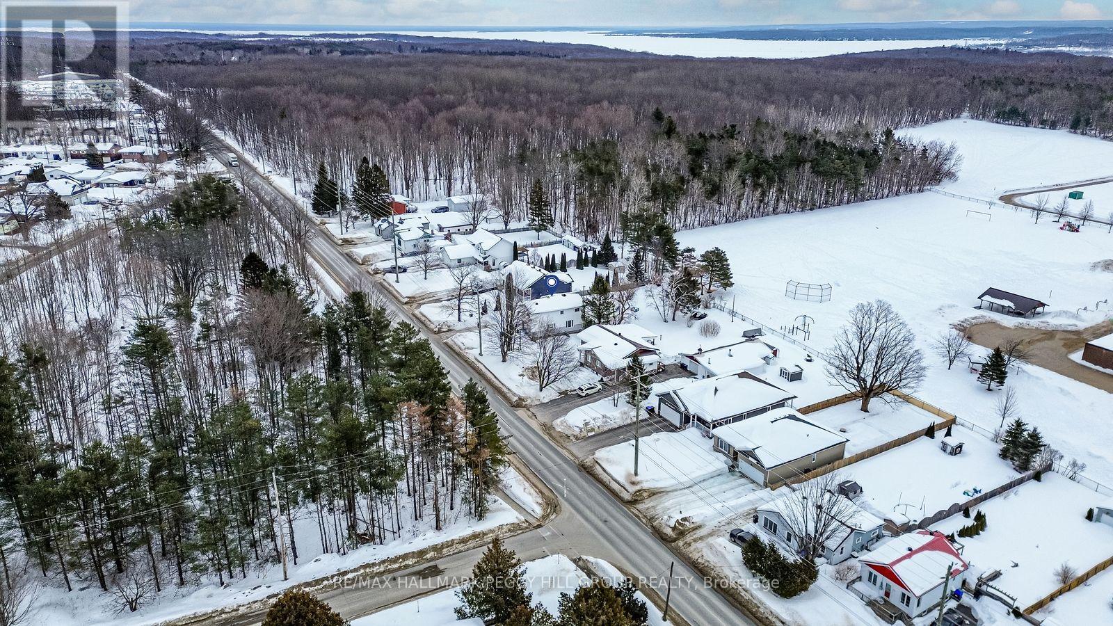 2 - 126 Robert Street E, Penetanguishene, Ontario  L9M 1J2 - Photo 17 - S12940164