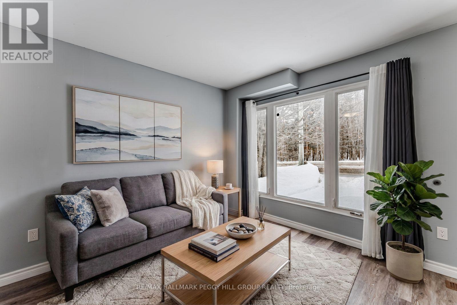 2 - 126 Robert Street E, Penetanguishene, Ontario  L9M 1J2 - Photo 3 - S12940164