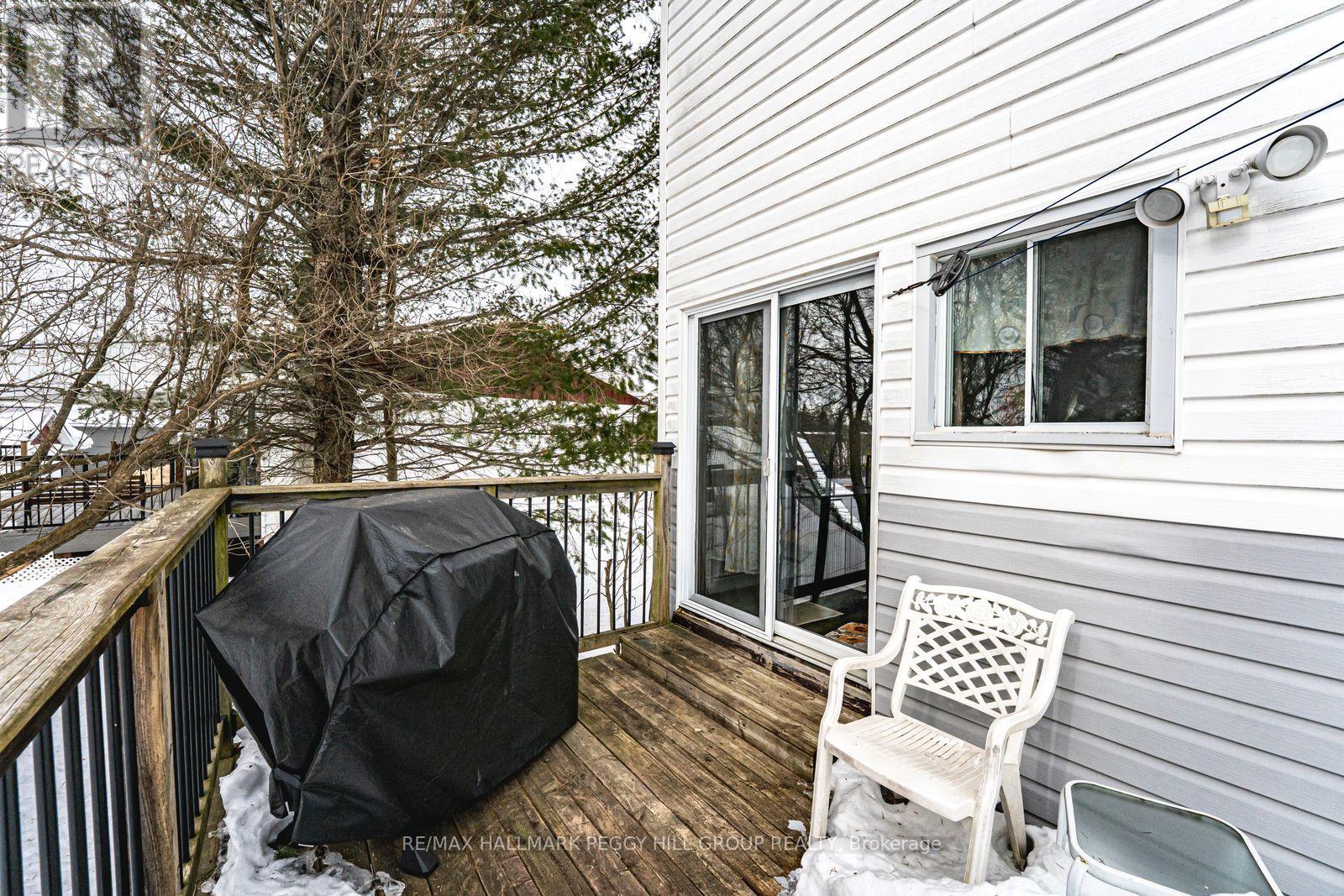 1 - 126 Robert Street E, Penetanguishene, Ontario  L9M 1J2 - Photo 12 - S12940180
