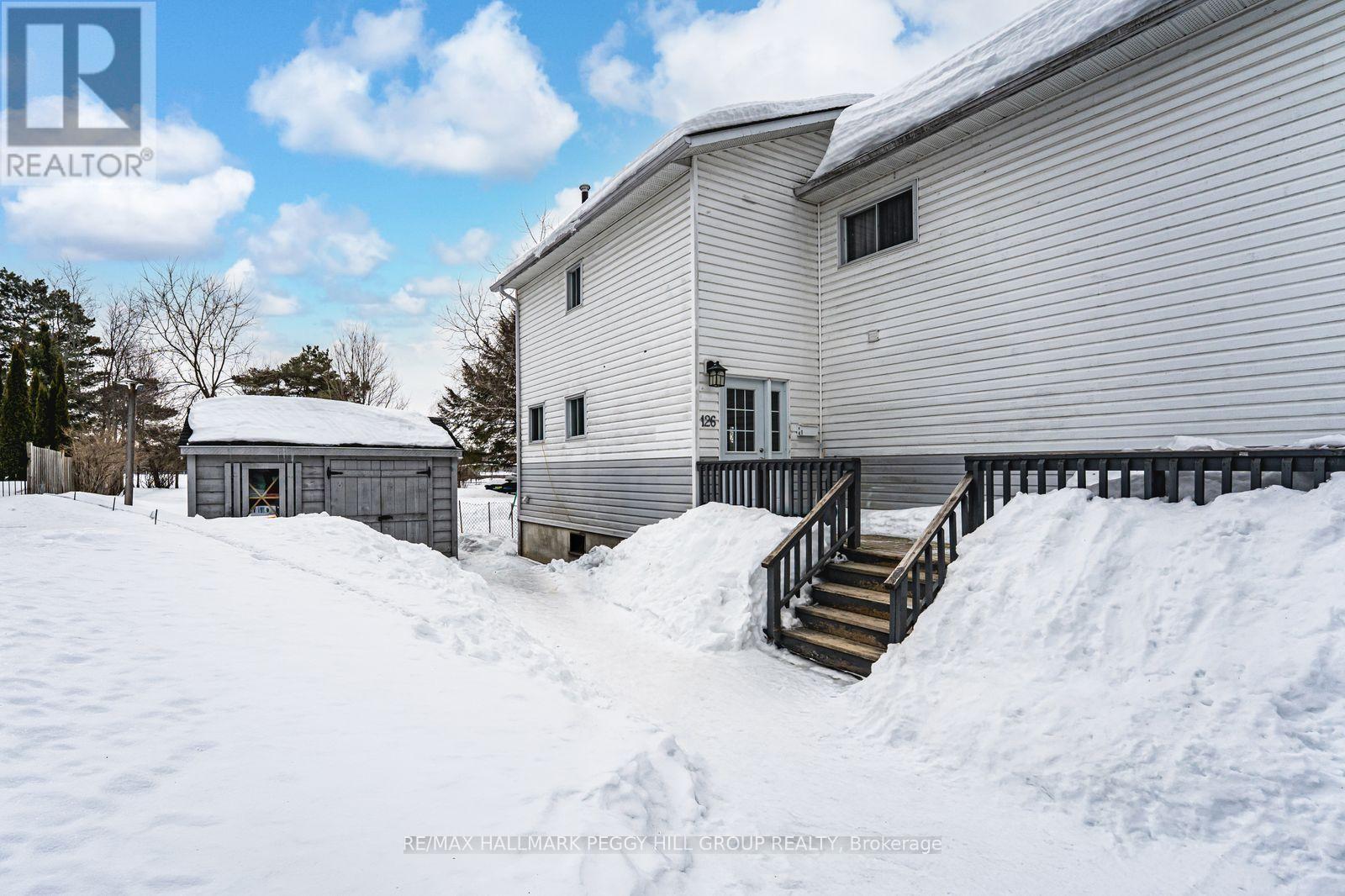 1 - 126 Robert Street E, Penetanguishene, Ontario  L9M 1J2 - Photo 13 - S12940180