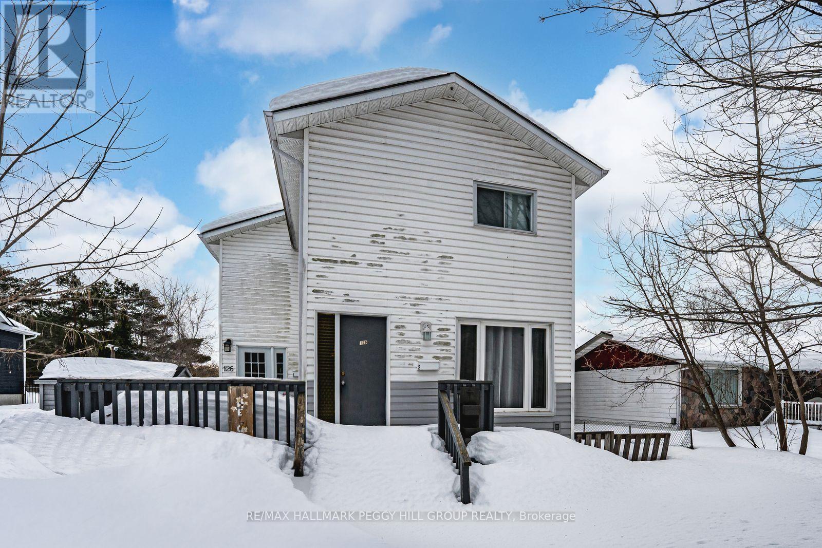 1 - 126 Robert Street E, Penetanguishene, Ontario  L9M 1J2 - Photo 2 - S12940180