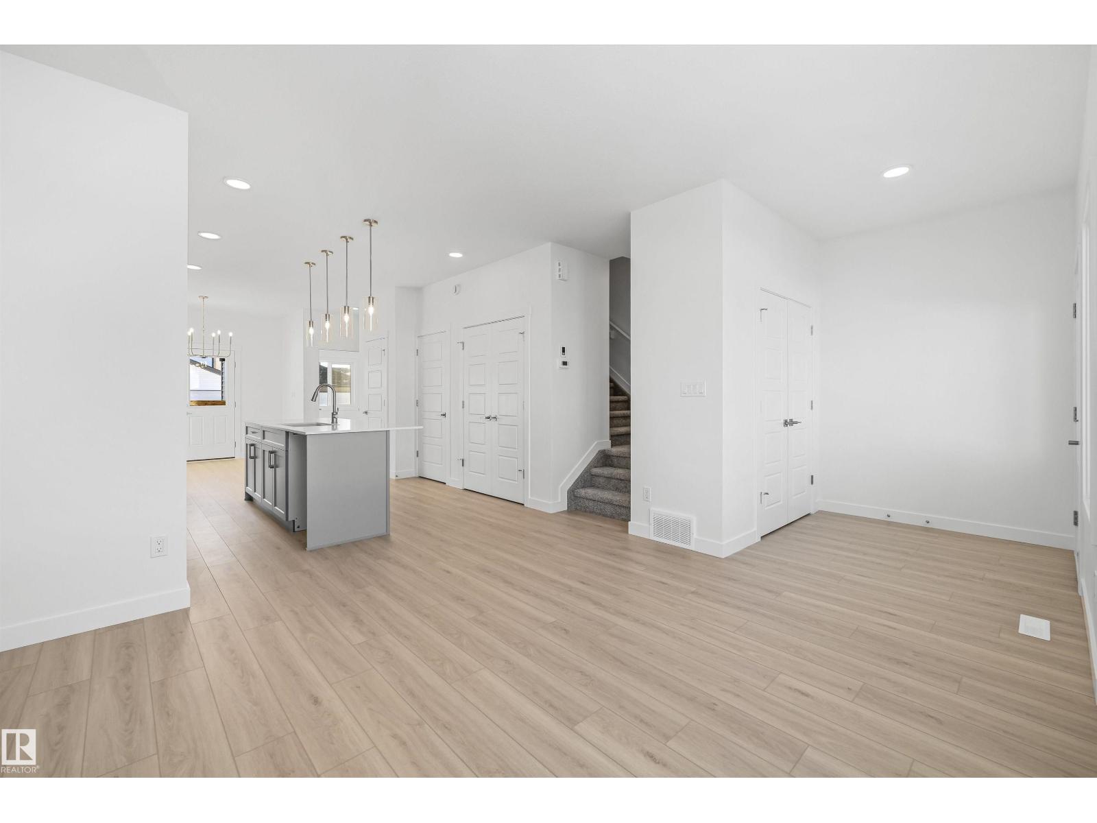 20715 43 Av Nw, Edmonton, Alberta  T6M 3E9 - Photo 8 - E4475741