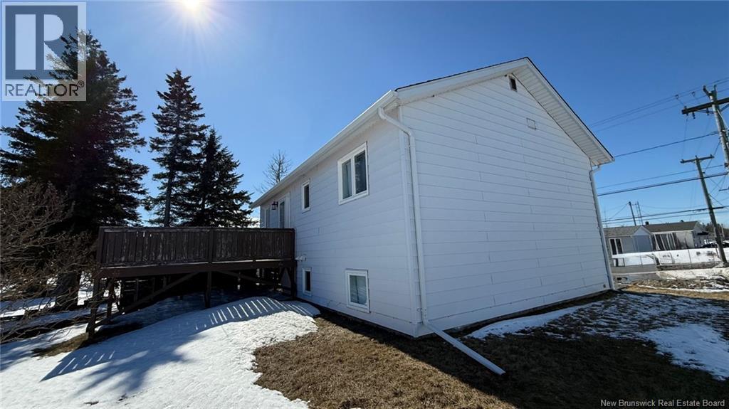 326 1ere Rue, Shippagan, New Brunswick  E8S 1T3 - Photo 6 - NB136212