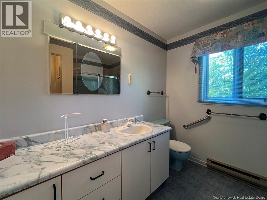 189 Martin Street, Edmundston, New Brunswick  E3V 2N6 - Photo 35 - NB136191