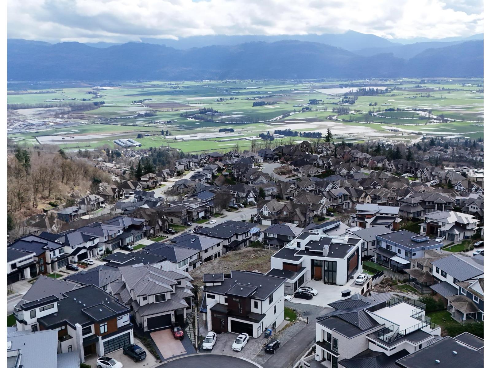 35488 Verado Court, Abbotsford, British Columbia V3G 0C4 - Photo 2 - R3104763