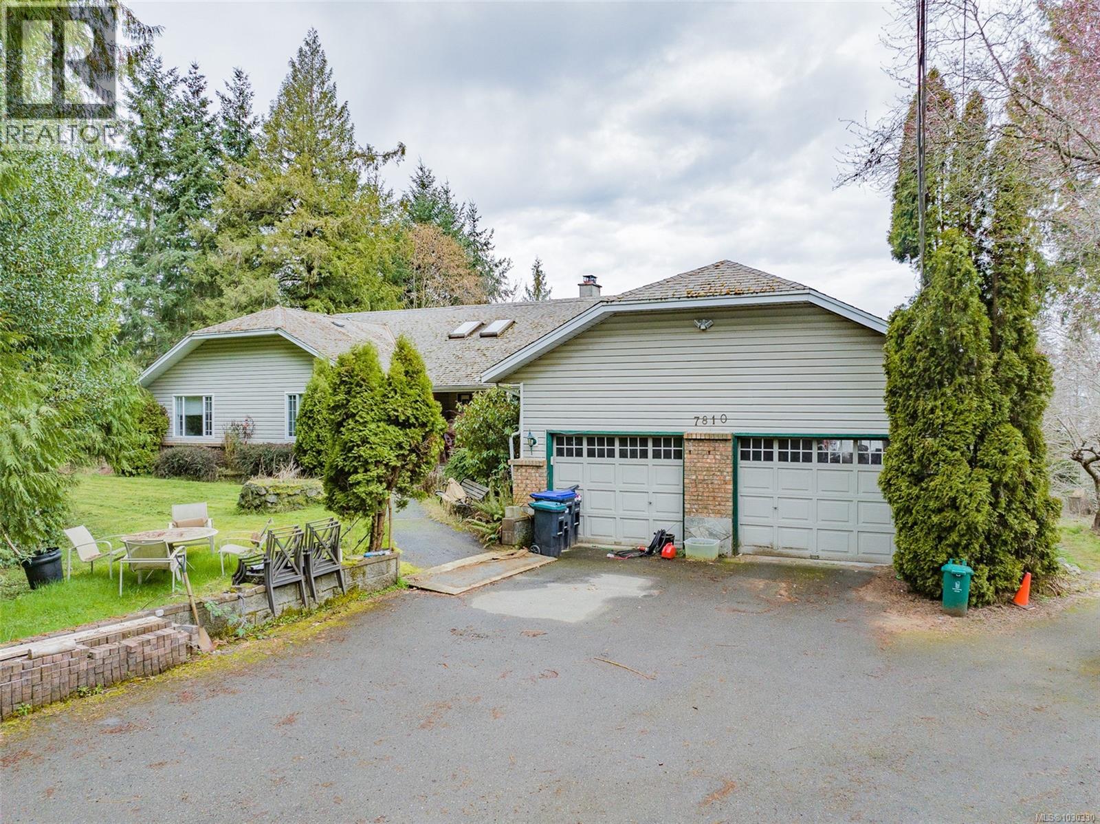 7810 Aats Rd, Lantzville, British Columbia