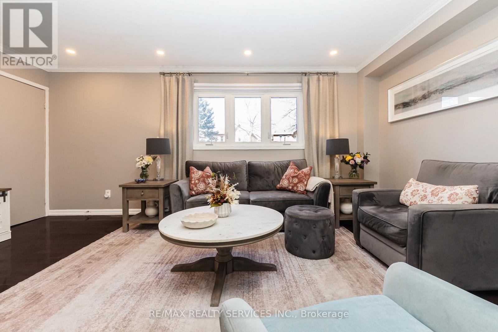 4 Scribner Court, Brampton, Ontario  L6Z 2N1 - Photo 11 - W12940156