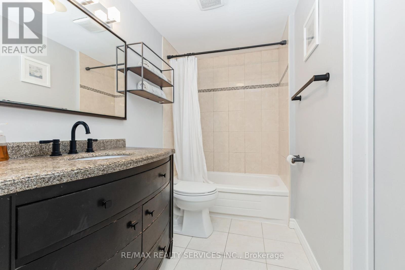 4 Scribner Court, Brampton, Ontario  L6Z 2N1 - Photo 26 - W12940156