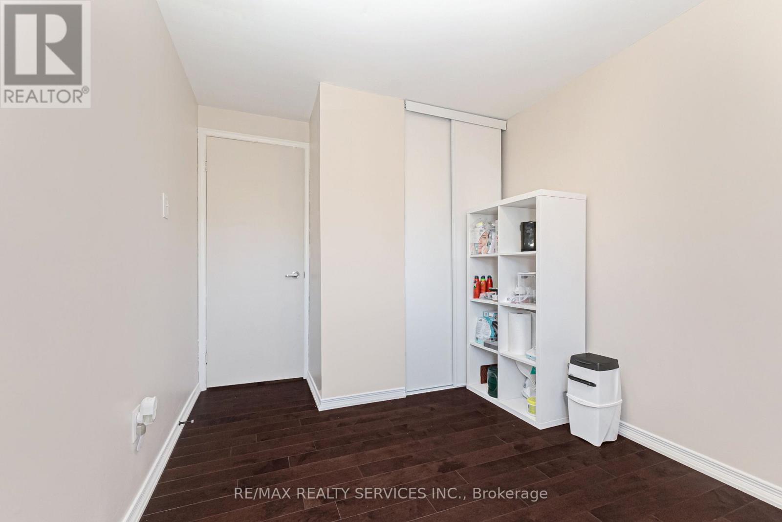 4 Scribner Court, Brampton, Ontario  L6Z 2N1 - Photo 28 - W12940156