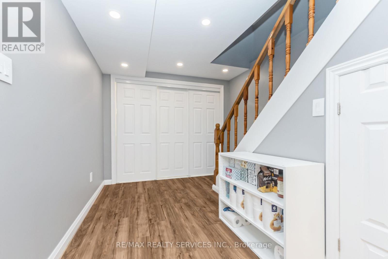 4 Scribner Court, Brampton, Ontario  L6Z 2N1 - Photo 30 - W12940156