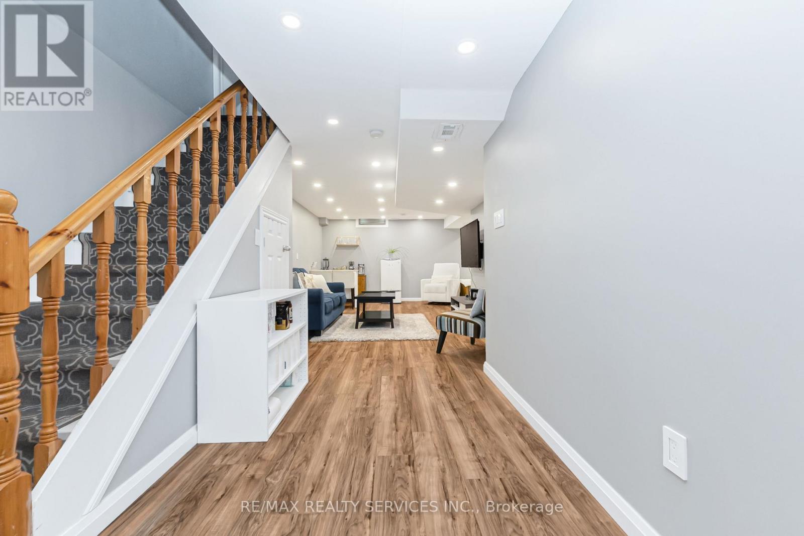 4 Scribner Court, Brampton, Ontario  L6Z 2N1 - Photo 31 - W12940156