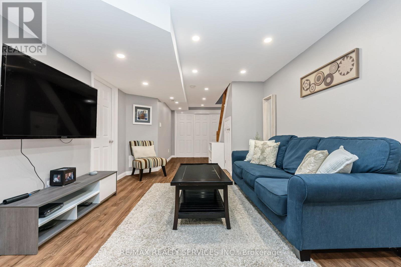 4 Scribner Court, Brampton, Ontario  L6Z 2N1 - Photo 32 - W12940156