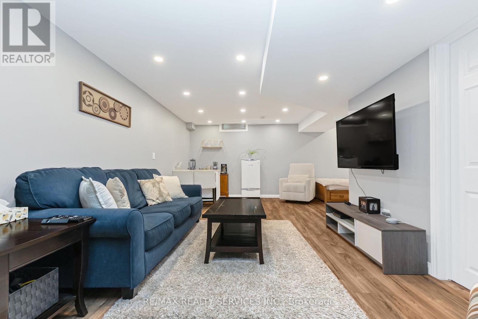 4 Scribner Court, Brampton, Ontario  L6Z 2N1 - Photo 33 - W12940156