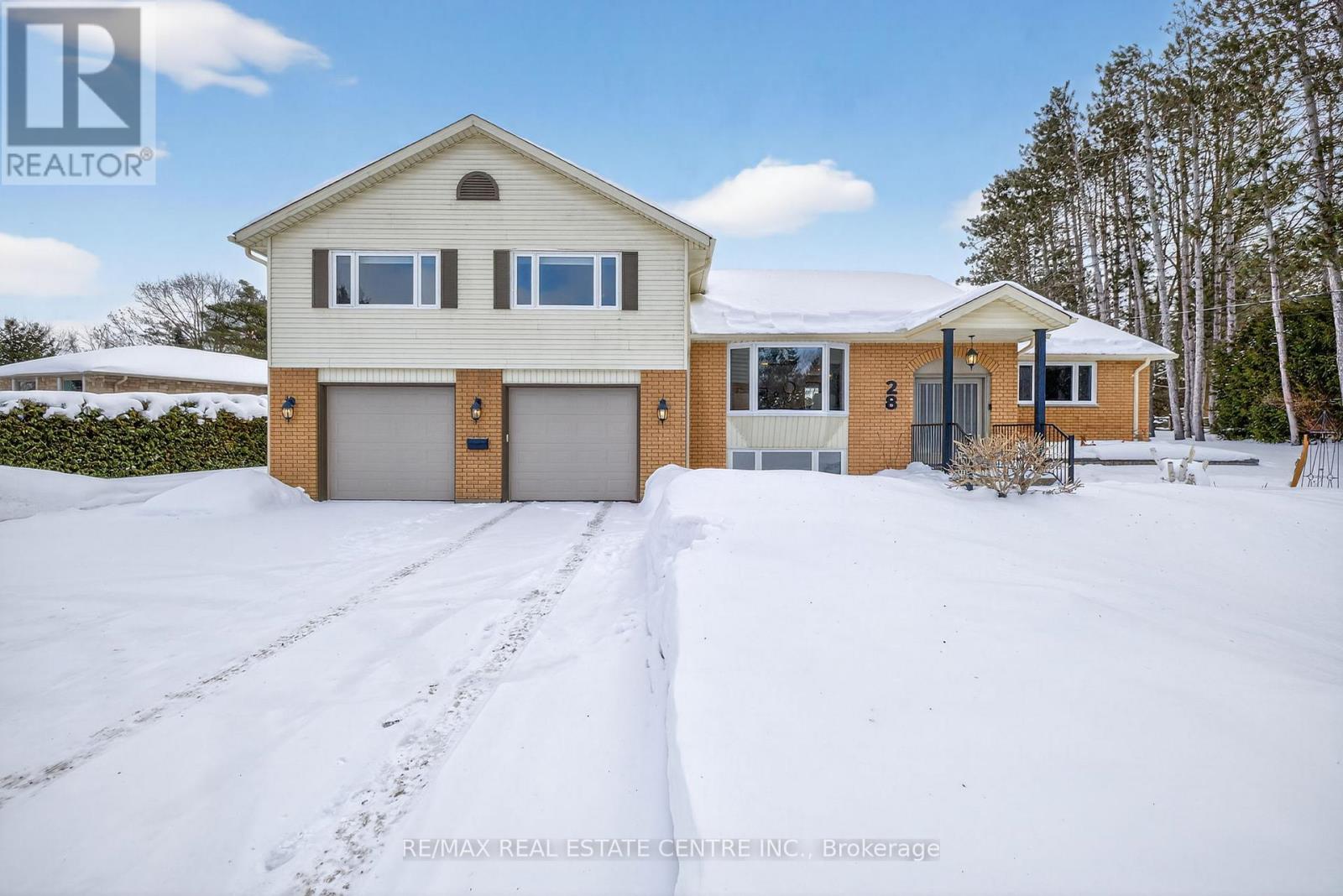 28 STARRVIEW CRESCENT, Orangeville, Ontario