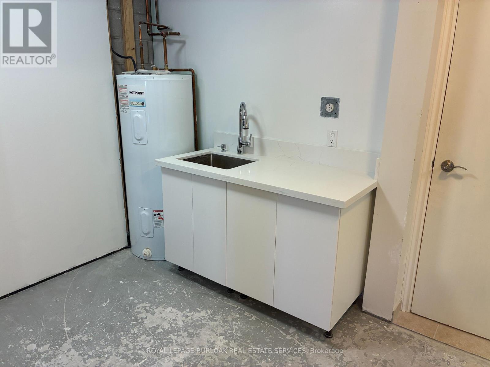 26 - 2861 Sherwood Heights Drive, Oakville, Ontario  L6J 7K1 - Photo 3 - W12940210