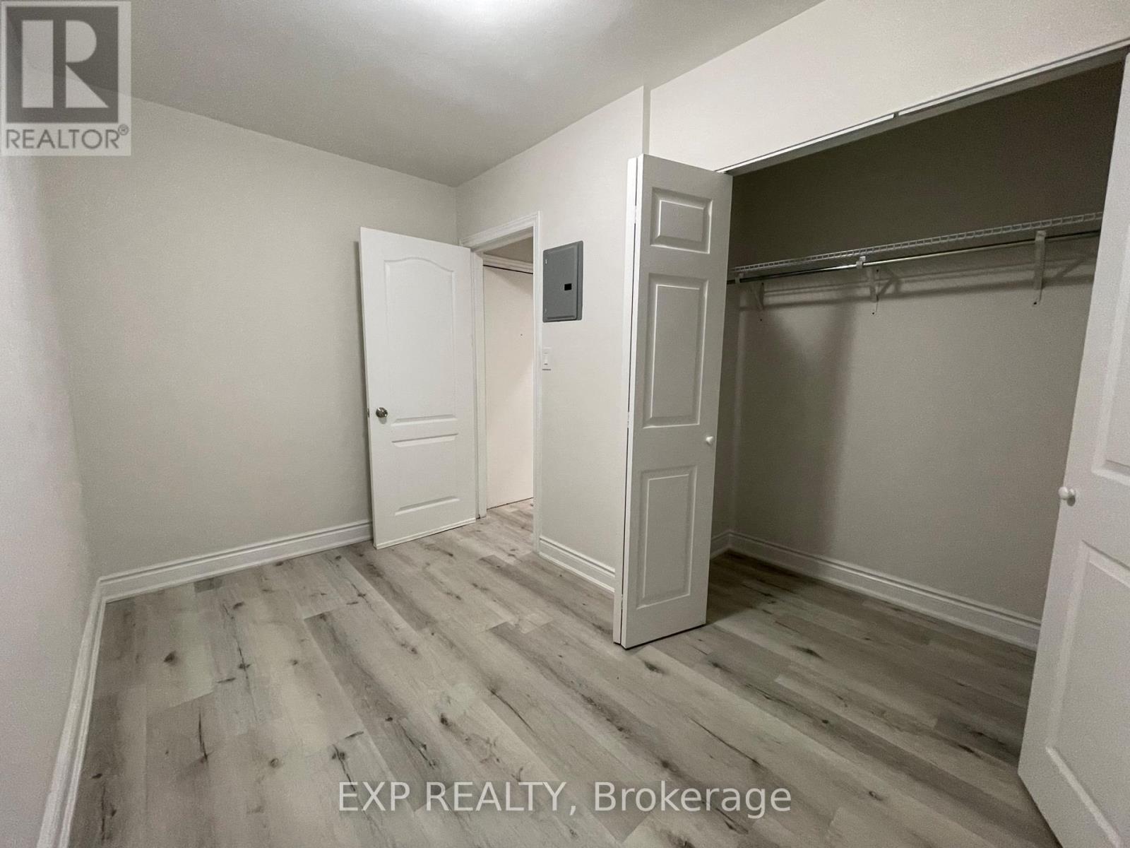 1 - 259 Lakeshore Road E, Mississauga, Ontario  L5G 1G8 - Photo 14 - W12940226