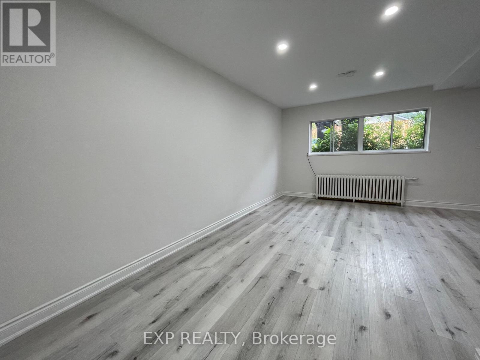 1 - 259 Lakeshore Road E, Mississauga, Ontario  L5G 1G8 - Photo 7 - W12940226