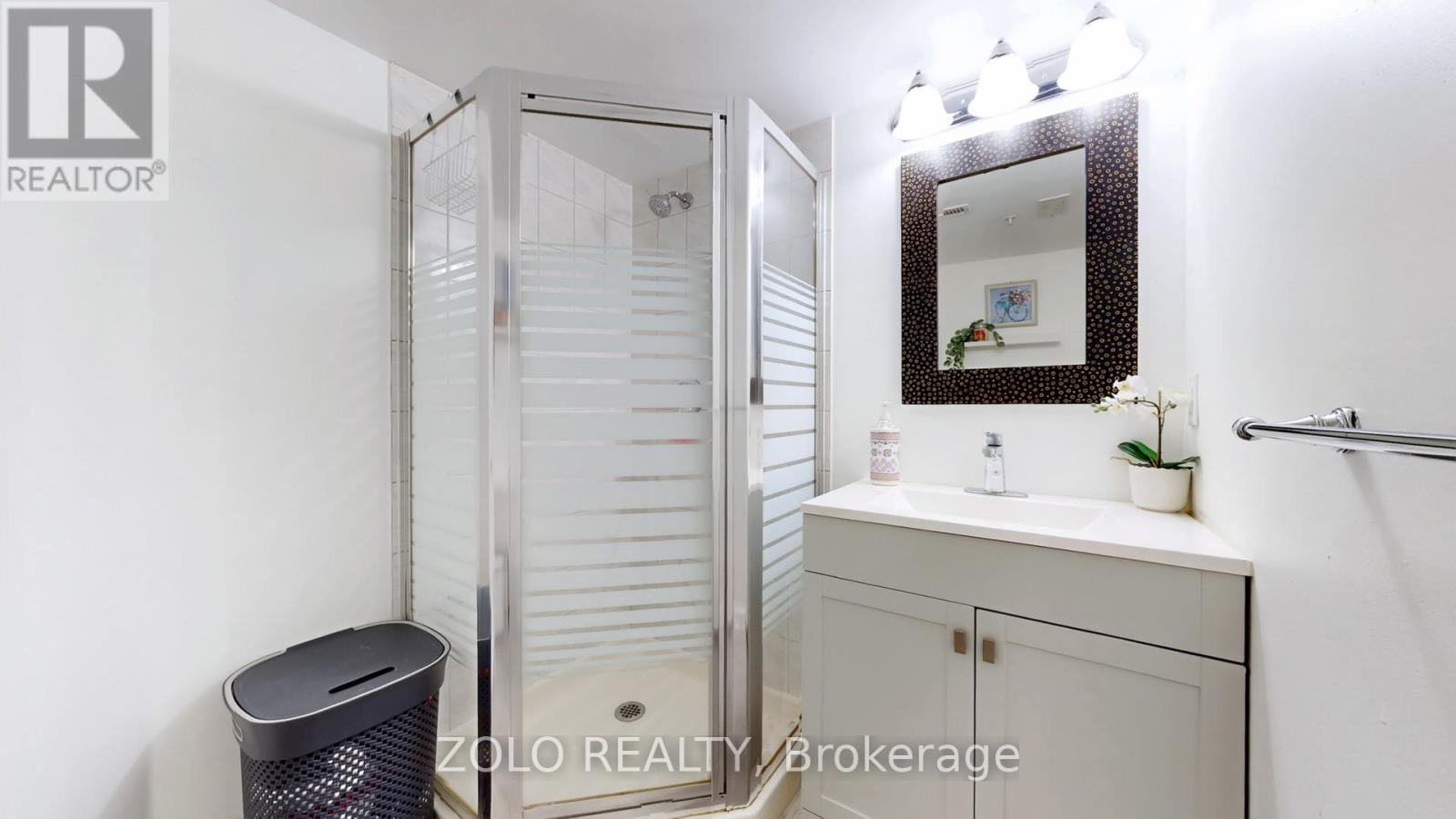 111 - 4003 Kilmer Drive, Burlington, Ontario  L7M 4M1 - Photo 17 - W12940238