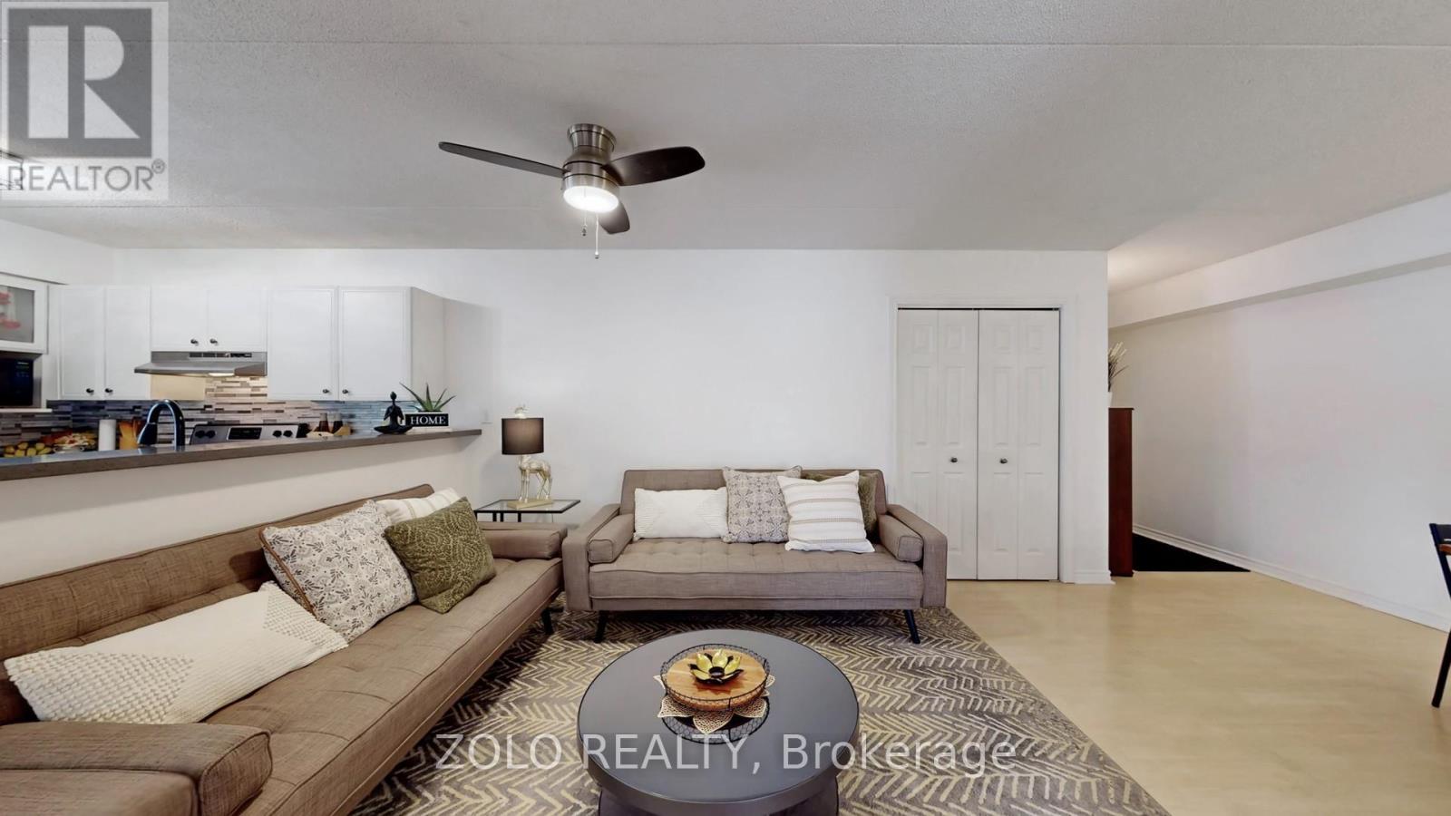 111 - 4003 Kilmer Drive, Burlington, Ontario  L7M 4M1 - Photo 2 - W12940238