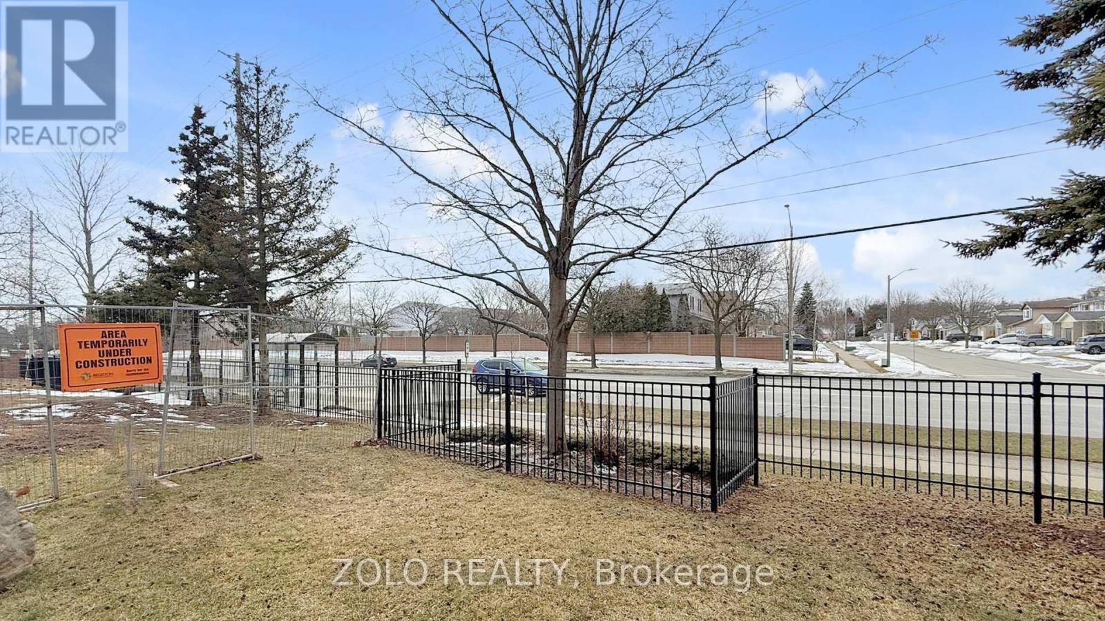 111 - 4003 Kilmer Drive, Burlington, Ontario  L7M 4M1 - Photo 21 - W12940238