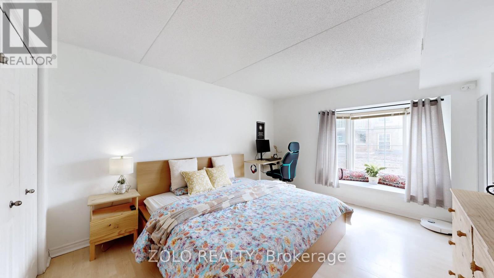 111 - 4003 Kilmer Drive, Burlington, Ontario  L7M 4M1 - Photo 9 - W12940238