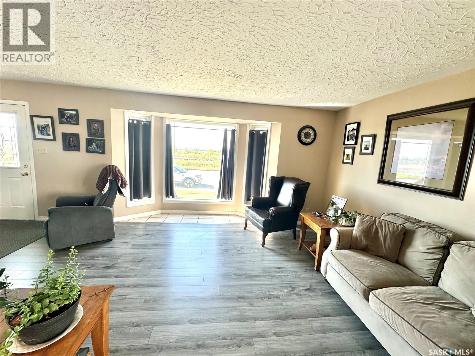 1222 96th Street, North Battleford, Saskatchewan  S9A 0H1 - Photo 3 - SK031727